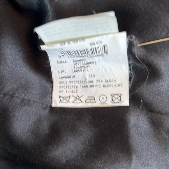 Georgio Armani Semi Cropped Women’s Jacket Double Breasted Button  Zippers Italy - Picture 16 of 16